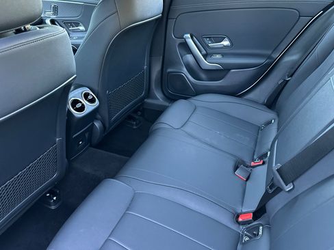 Used 2025 Mercedes-Benz CLA 250 image 12