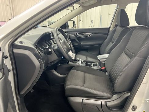 Used 2017 Nissan Rogue S AWD/4WD image 19