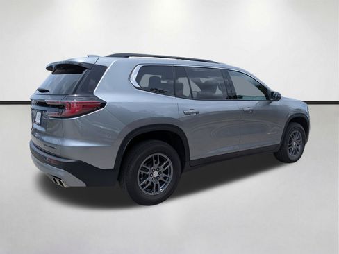 Used 2025 GMC Acadia Elevation FWD image 4