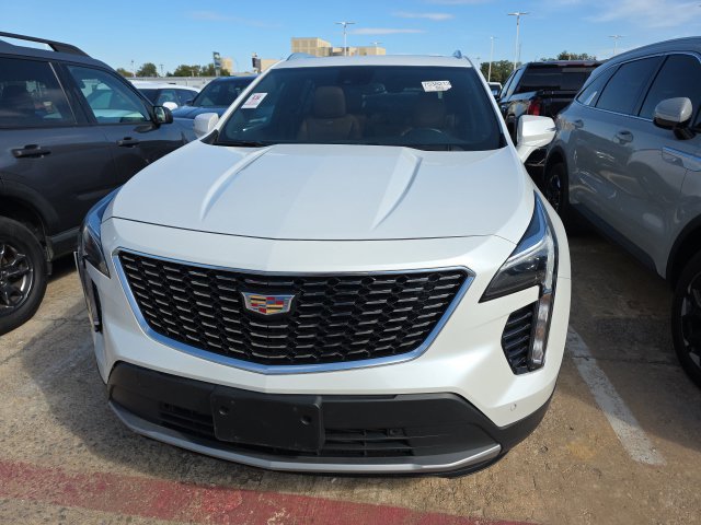 Used 2023 Cadillac XT4 Premium Luxury AWD/4WD image 7