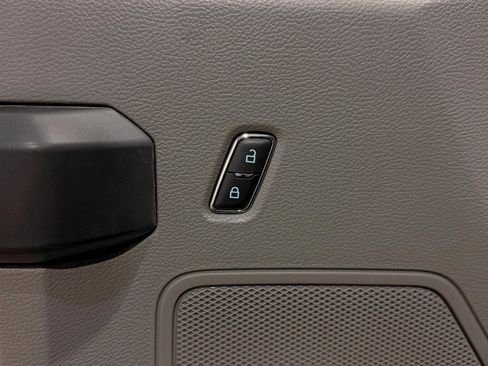 Used 2020 Ford F250 XLT w/ XLT Premium Package image 36