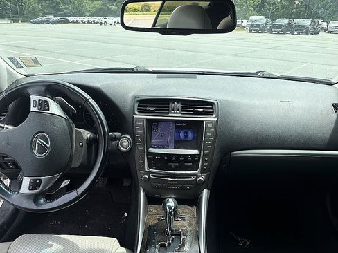 Used 2013 Lexus IS 250C w/ Luxury Pkg RWD image 14