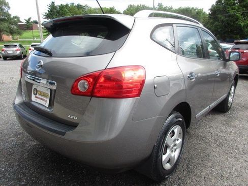 Used 2015 Nissan Rogue S w/ Convenience Package AWD/4WD image 8