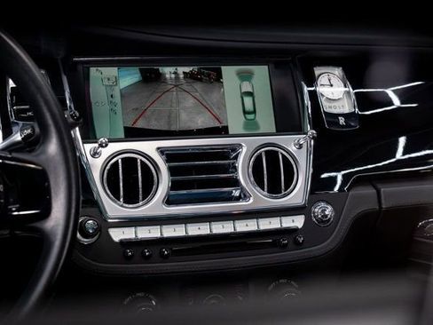 Used 2016 Rolls-Royce Ghost image 15