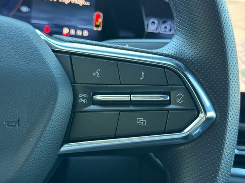 New 2026 Chevrolet Equinox EV LT image 28