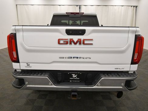 Used 2022 GMC Sierra 3500 SLT w/ SLT Premium Package image 6