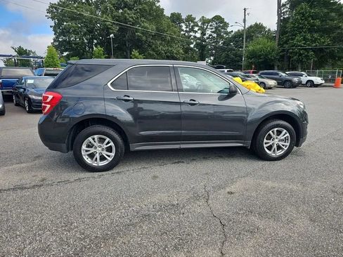 Used 2017 Chevrolet Equinox LS AWD/4WD image 7