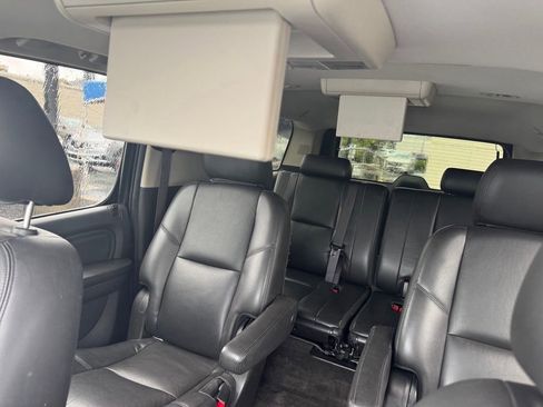 Used 2013 GMC Yukon XL Denali AWD/4WD image 24