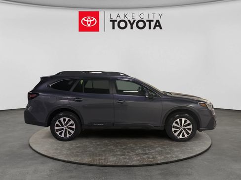 Used 2021 Subaru Outback Premium AWD/4WD image 11