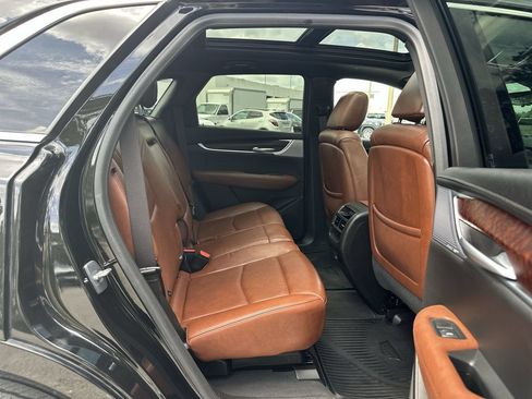 Used 2024 Cadillac XT5 Premium Luxury w/ Technology Package FWD image 27