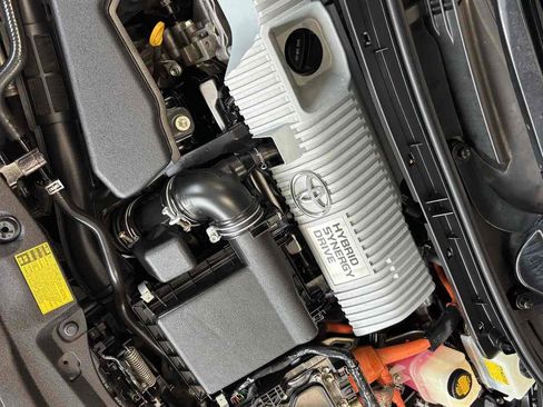 Used 2013 Toyota Prius Three image 26