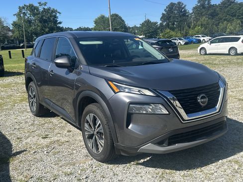 Used 2023 Nissan Rogue SV AWD/4WD image 3