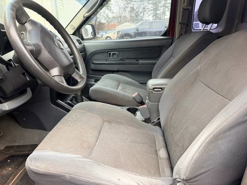 Used 2004 Nissan Frontier XE w/ (VTP) Value Truck Pkg image 9