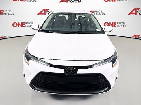 Certified 2024 Toyota Corolla LE image 2
