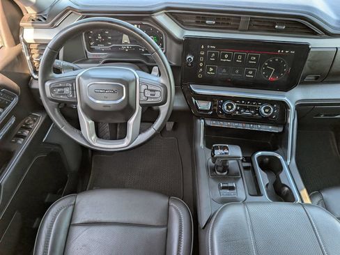 Used 2024 GMC Sierra 1500 Denali AWD/4WD image 10