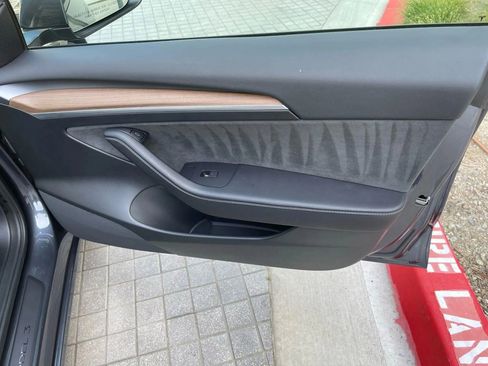 Used 2023 Tesla Model 3 Standard Range image 29