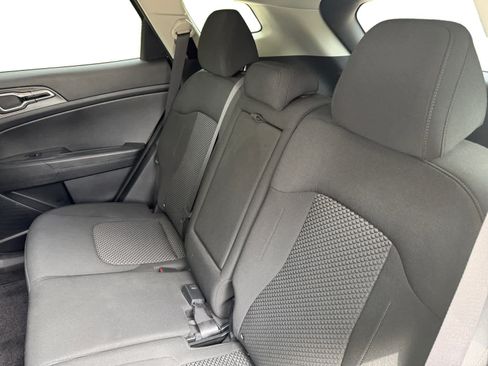 Used 2023 Kia Sportage LX AWD/4WD image 22