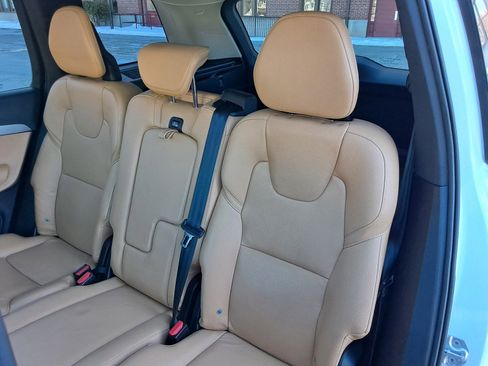 Used 2016 Volvo XC90 T5 Momentum image 15