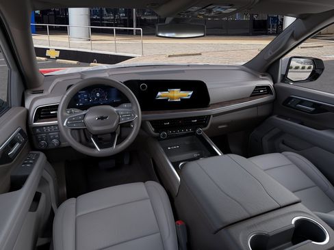 New 2026 Chevrolet Suburban Z71 image 15