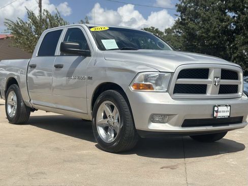 Used 2012 RAM 1500 Express w/ ST Popular Equipment Group RWD image 4