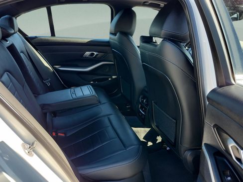 Used 2020 BMW 330i Sedan w/ Premium Package image 33