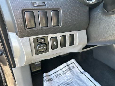 Used 2012 Toyota Tacoma Access Cab Auto 2WD image 11