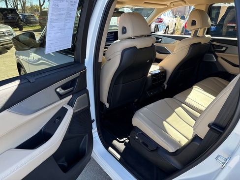 Certified 2025 Acura MDX w/ Technology Package image 18
