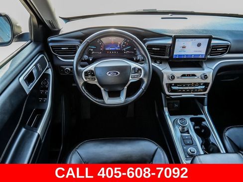 Used 2021 Ford Explorer XLT w/ Equipment Group 202A AWD/4WD image 28
