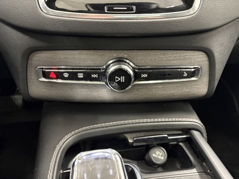 Used 2021 Volvo XC90 T8 Inscription w/ Advanced Package image 19