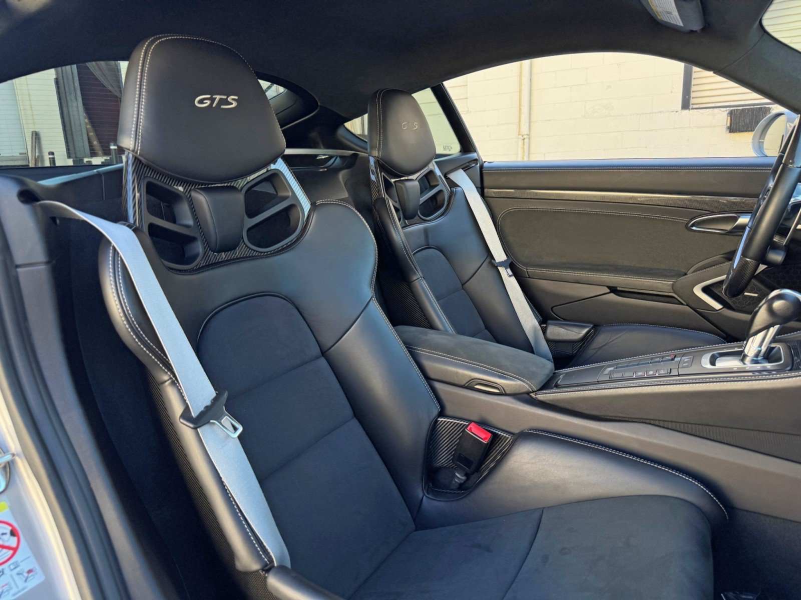 Used 2024 Porsche 718 Cayman GTS w/ GTS Interior Package RWD image 33