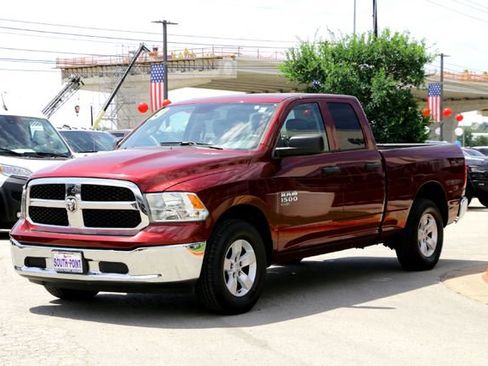 Used 2019 RAM 1500 Tradesman w/ Chrome Plus Package RWD image 7