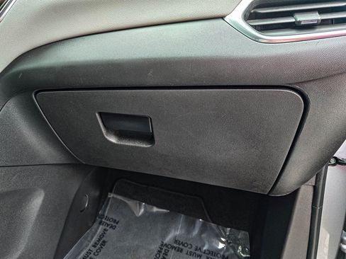 Used 2024 Chevrolet Equinox LT image 41