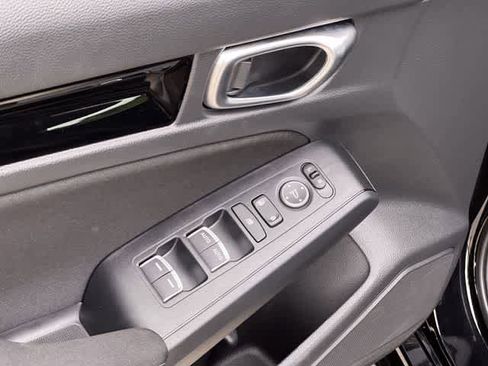 Certified 2025 Honda Civic Sport image 30