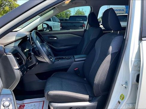 Used 2023 Nissan Rogue SV AWD/4WD image 18