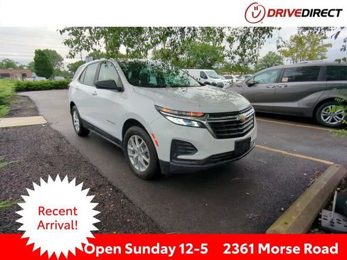 Used 2023 Chevrolet Equinox LS FWD image 1