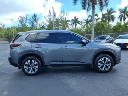 Certified 2021 Nissan Rogue SV w/ Premium Package image 15