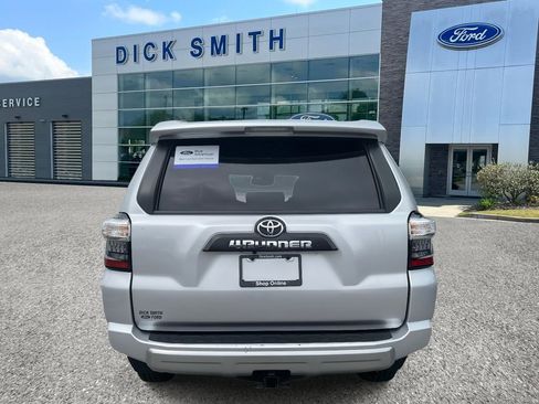 Used 2024 Toyota 4Runner TRD Off-Road Premium image 5