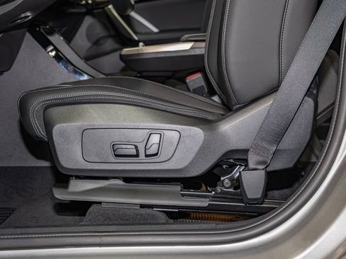 Certified 2025 BMW X1 xDrive28i AWD/4WD image 15