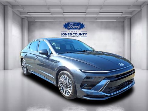 Used 2024 Hyundai Sonata SEL image 1