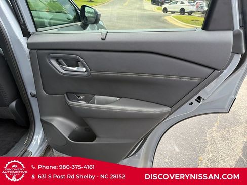 Certified 2024 Nissan Rogue SL w/ SL Premium Package AWD/4WD image 38