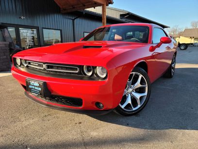Used 2016 Dodge Challenger SXT Plus