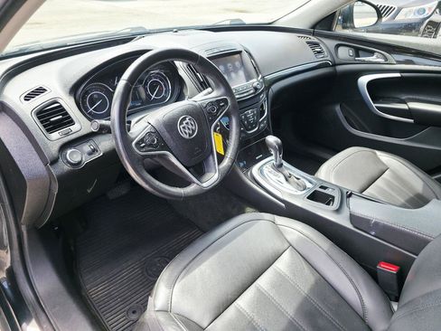 Used 2017 Buick Regal Sport Touring FWD image 14