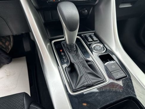 Used 2025 Mitsubishi Eclipse Cross AWD image 24