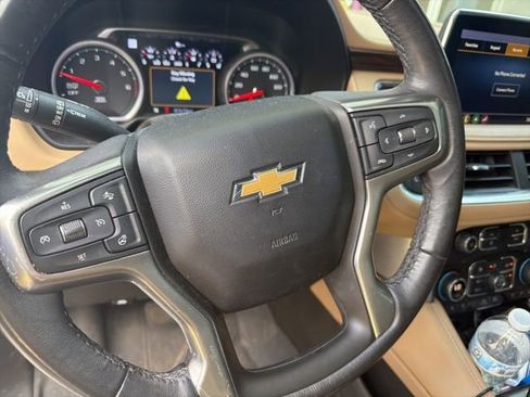 Used 2021 Chevrolet Tahoe Premier w/ Premium Package image 5