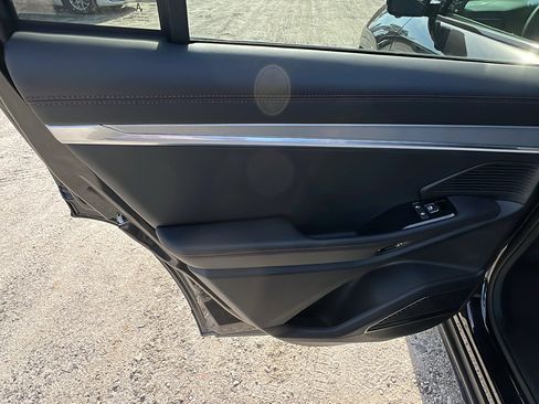 Used 2024 Jeep Wagoneer Launch Edition image 24