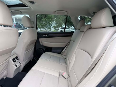 Used 2018 Subaru Outback 2.5i Limited AWD/4WD image 15