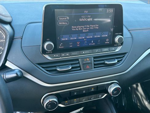 Used 2021 Nissan Altima 2.5 SR image 13