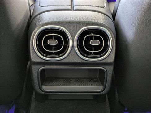 Used 2024 Mercedes-Benz CLE 300 4MATIC Coupe image 21