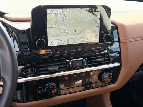 Used 2025 Nissan Pathfinder Platinum w/ Cargo Package image 17