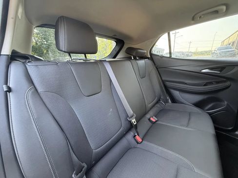 Used 2024 Buick Encore GX Preferred FWD image 11